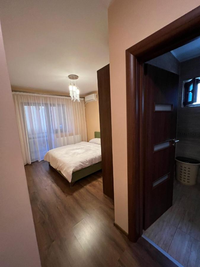 Aparthotel Brown Bucarest Exterior foto