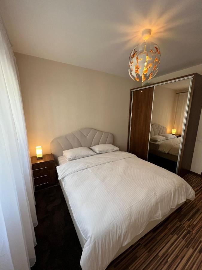 Aparthotel Brown Bucarest Exterior foto